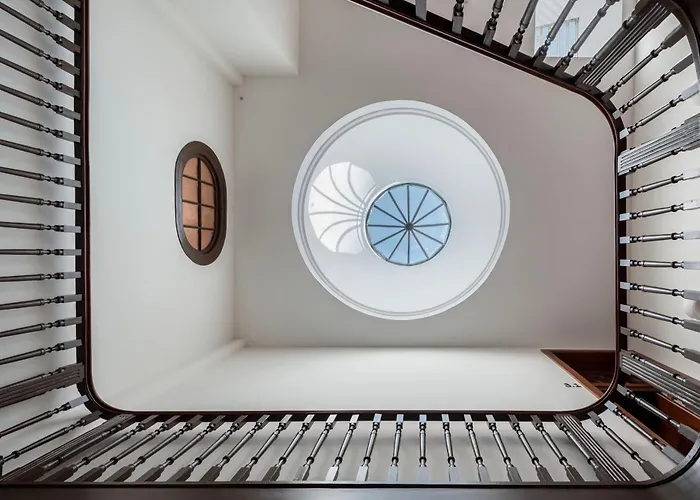 Lit - Clerigos Porto